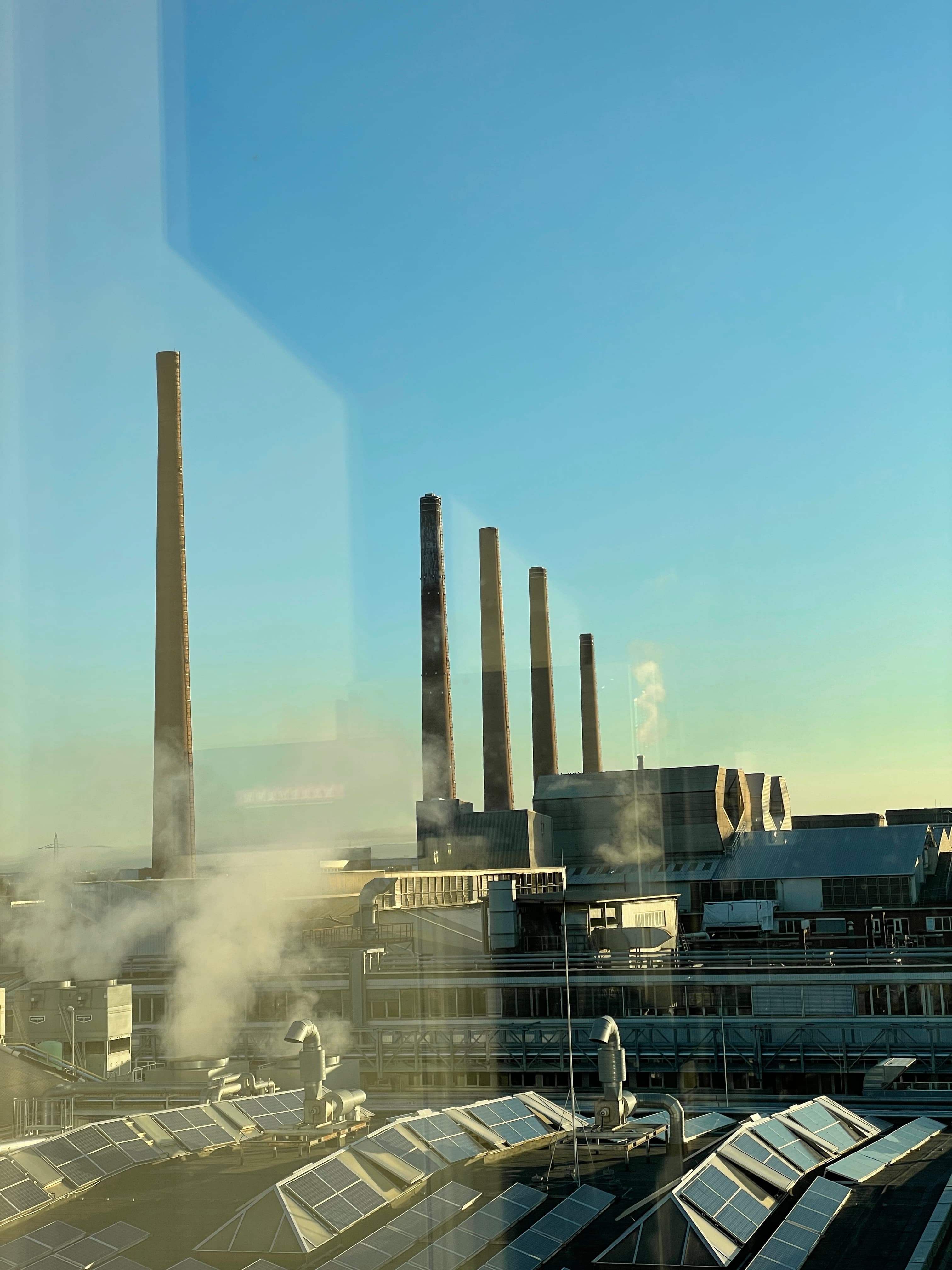 SCHOTT AG Glaswerk Produktion mit Dampf